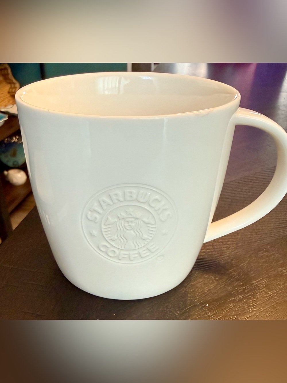 2009 Starbucks White 3D Raised Logo Mug Venti 20oz Bone China